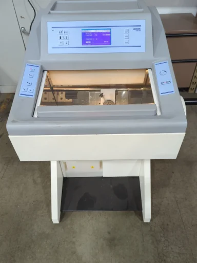 Thermo Scientific Microm HM550 Cryostat Thermo Scientific Microm HM550 Cryostat